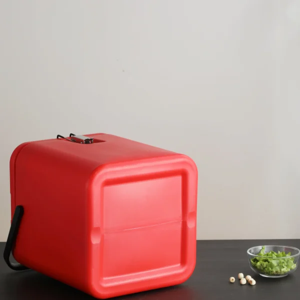 Wholesale Red Insulated Cooler Box for Food & Beverage Storage3