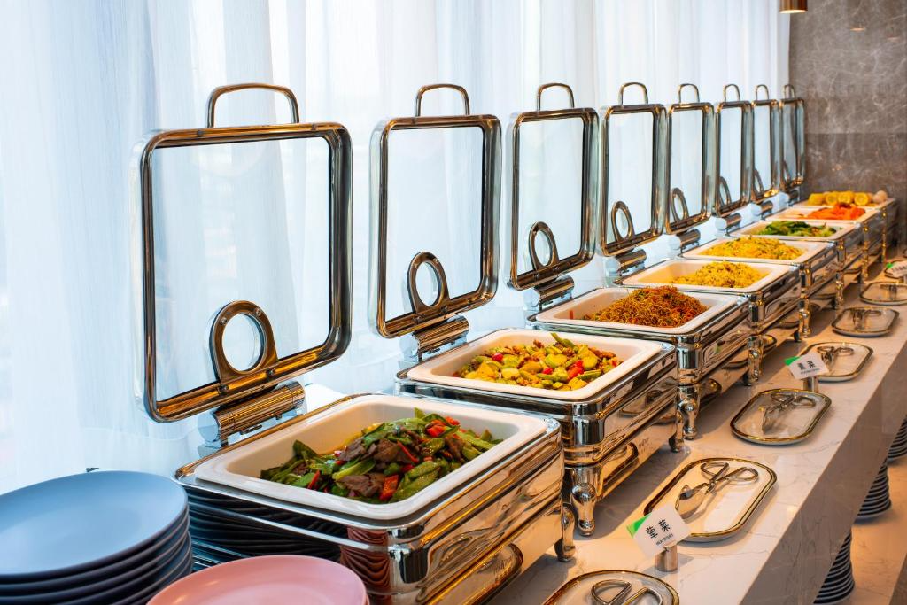 Chafing Dishes